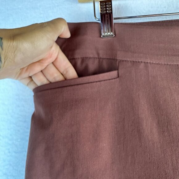Chicos Pants Womens Size 6 Regular Brown Trousers Chic Office Travel Interview - Picture 9 of 13